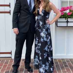 ⭐️ BCBGMaxAzria Chiffon Floral Maxi Dress